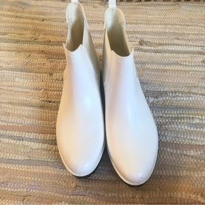 White Rain boots